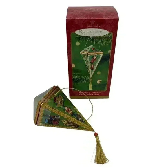 Hallmark Metal Tin With Lid Christmas Ornament Decoration Gift Box Gold Tassel - Picture 1 of 3